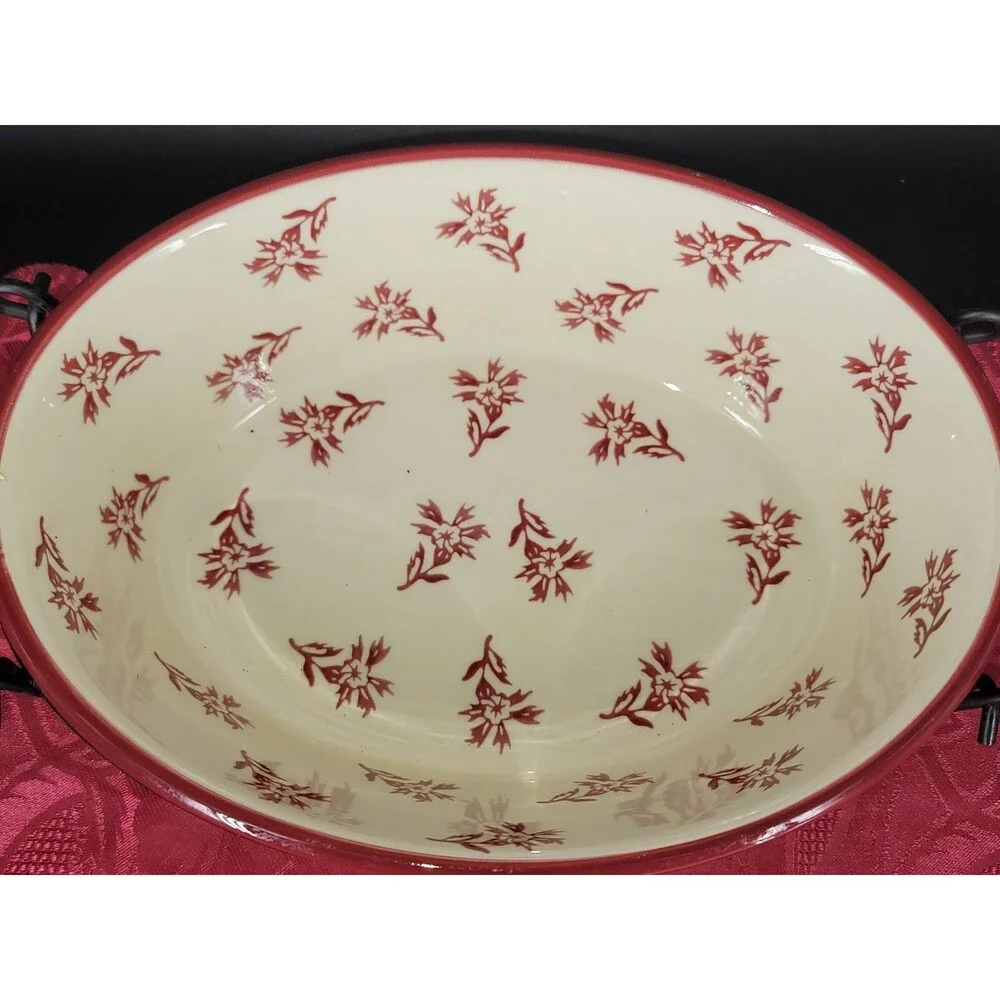 Temp-tations Baker 1.5 QT Toile Red Cream Oval Casserole Dish Lid Rack EUC Flora